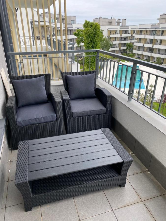 Celebryta - Apartament Apartment อุสตรอเนียมอร์สเกีย ภายนอก รูปภาพ
