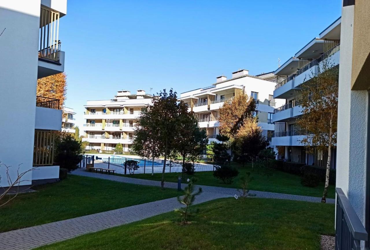 Celebryta - Apartament Apartment อุสตรอเนียมอร์สเกีย ภายนอก รูปภาพ