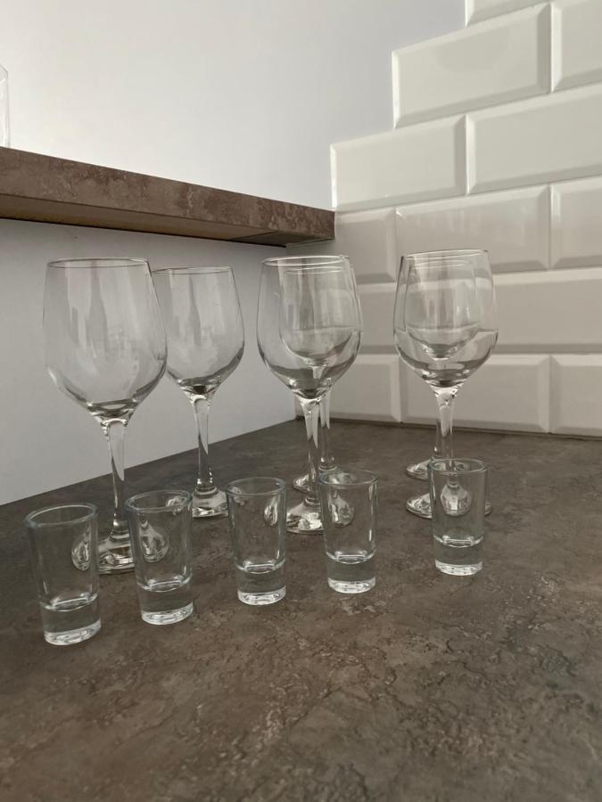 Celebryta - Apartament Apartment อุสตรอเนียมอร์สเกีย ภายนอก รูปภาพ