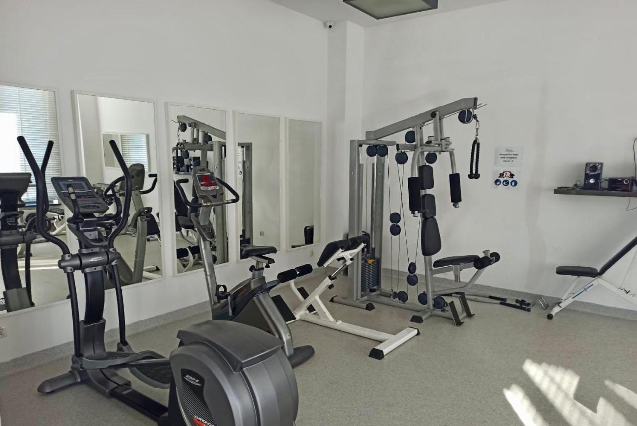 Celebryta - Apartament Apartment อุสตรอเนียมอร์สเกีย ภายนอก รูปภาพ